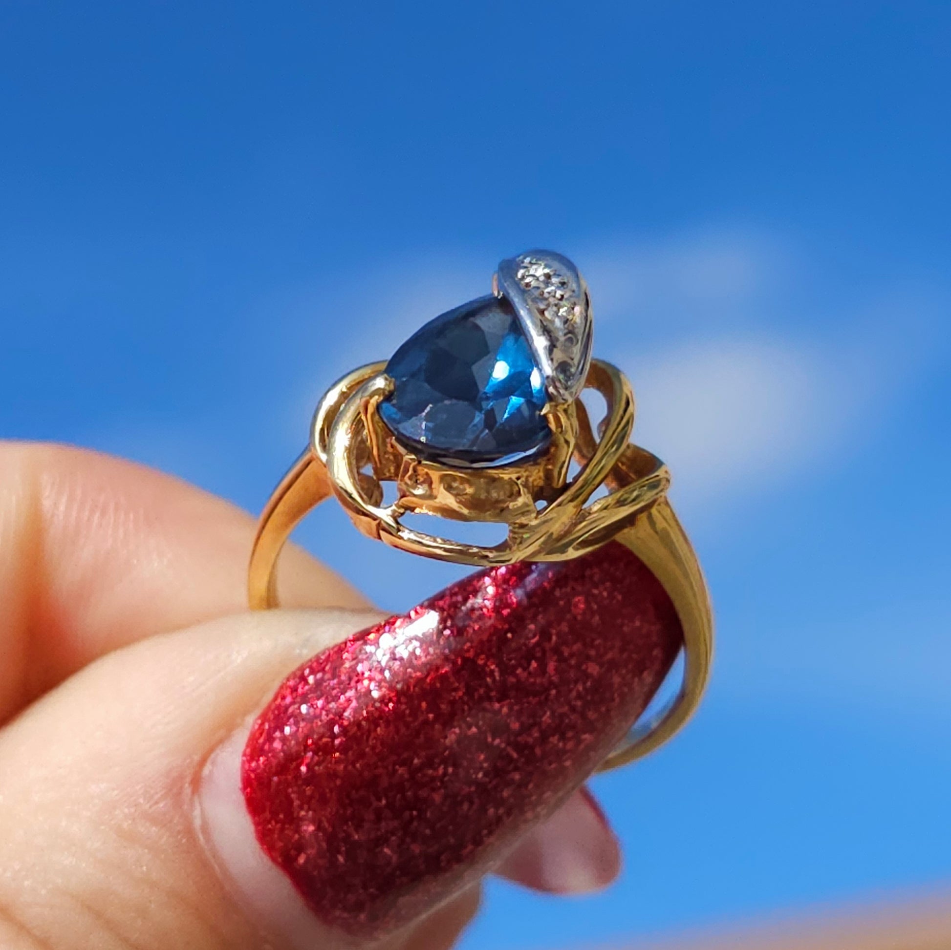 Royal Sapphire Ring - Dearest Diamonds