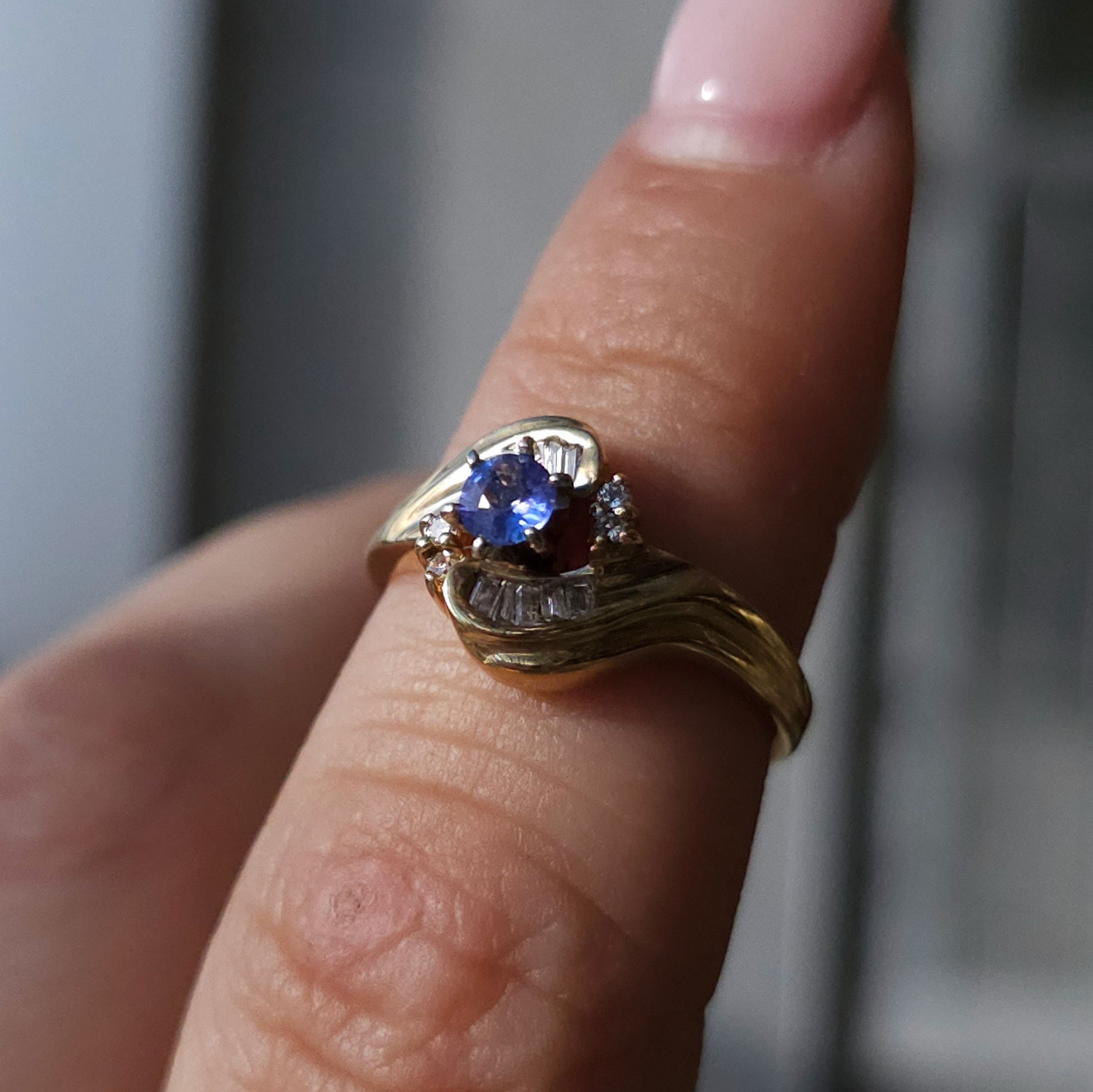 Lavender Sapphire Vintage Ring - Dearest Diamonds