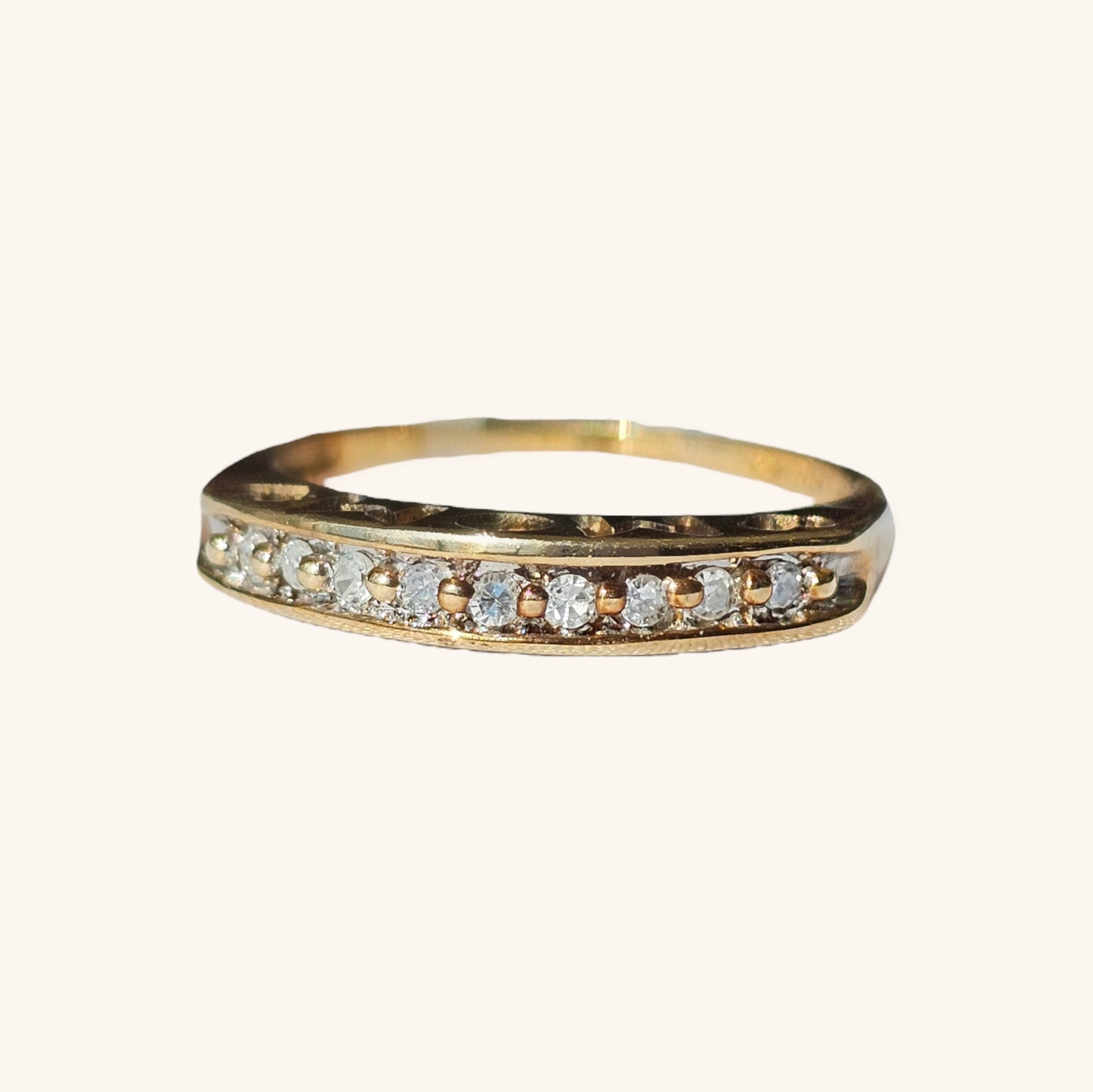 "Mom" Band with Natural Diamonds - Dearest Diamonds