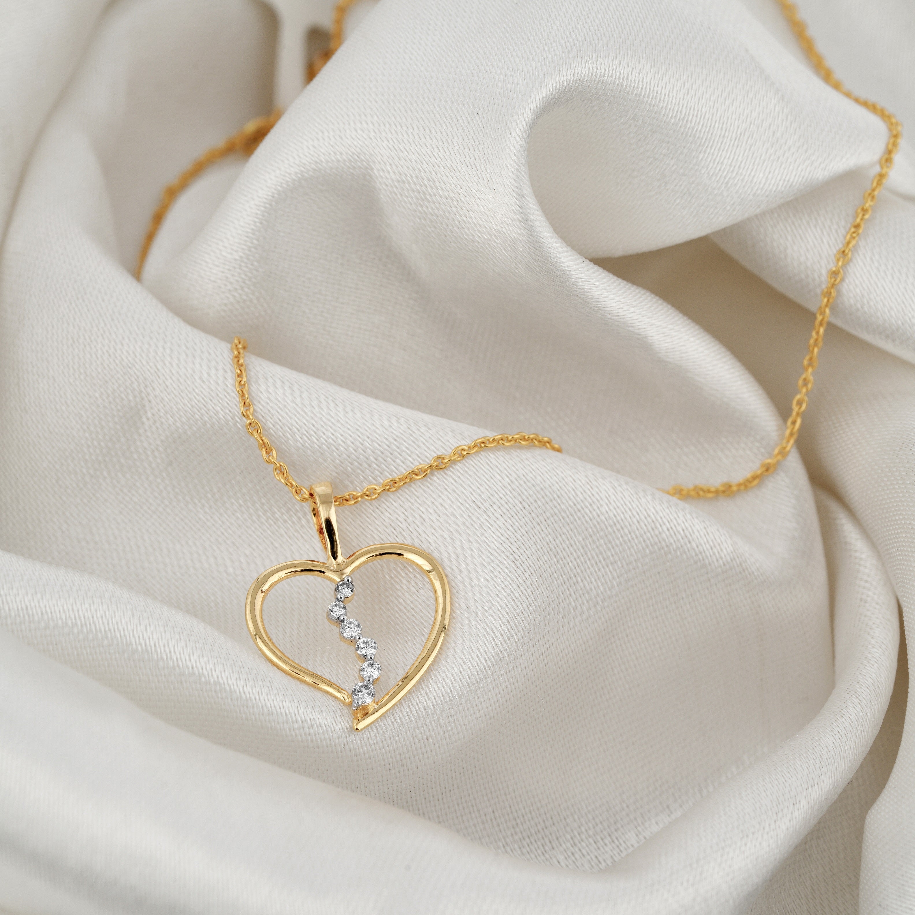 Heart Cut Diamond Necklace - Dearest Diamonds