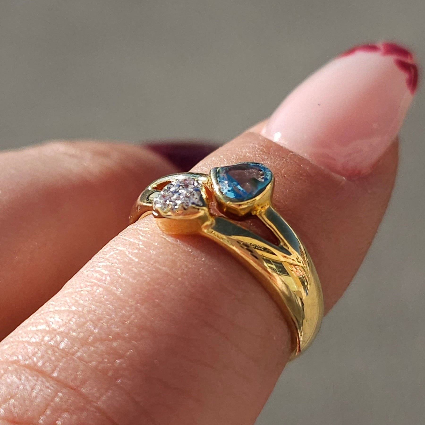 Two Heart Gold Ring - Dearest Diamonds