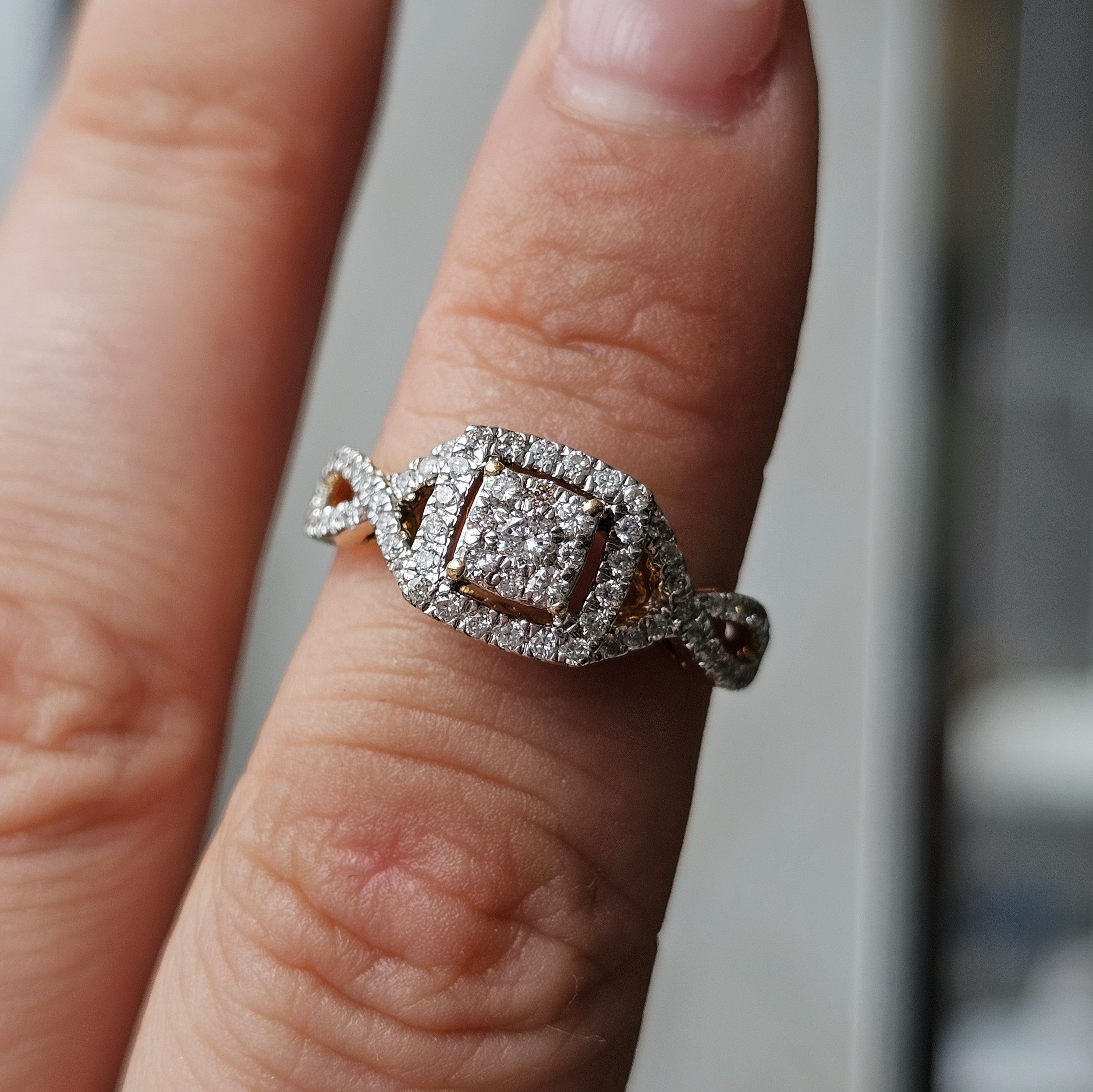 Twist Band Natural Diamonds Round Cluster - Dearest Diamonds