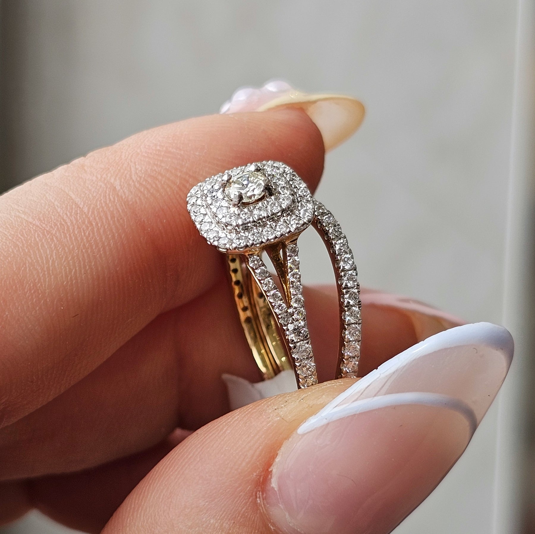 Round Natural Diamonds Double Halo Bridal Set - Dearest Diamonds