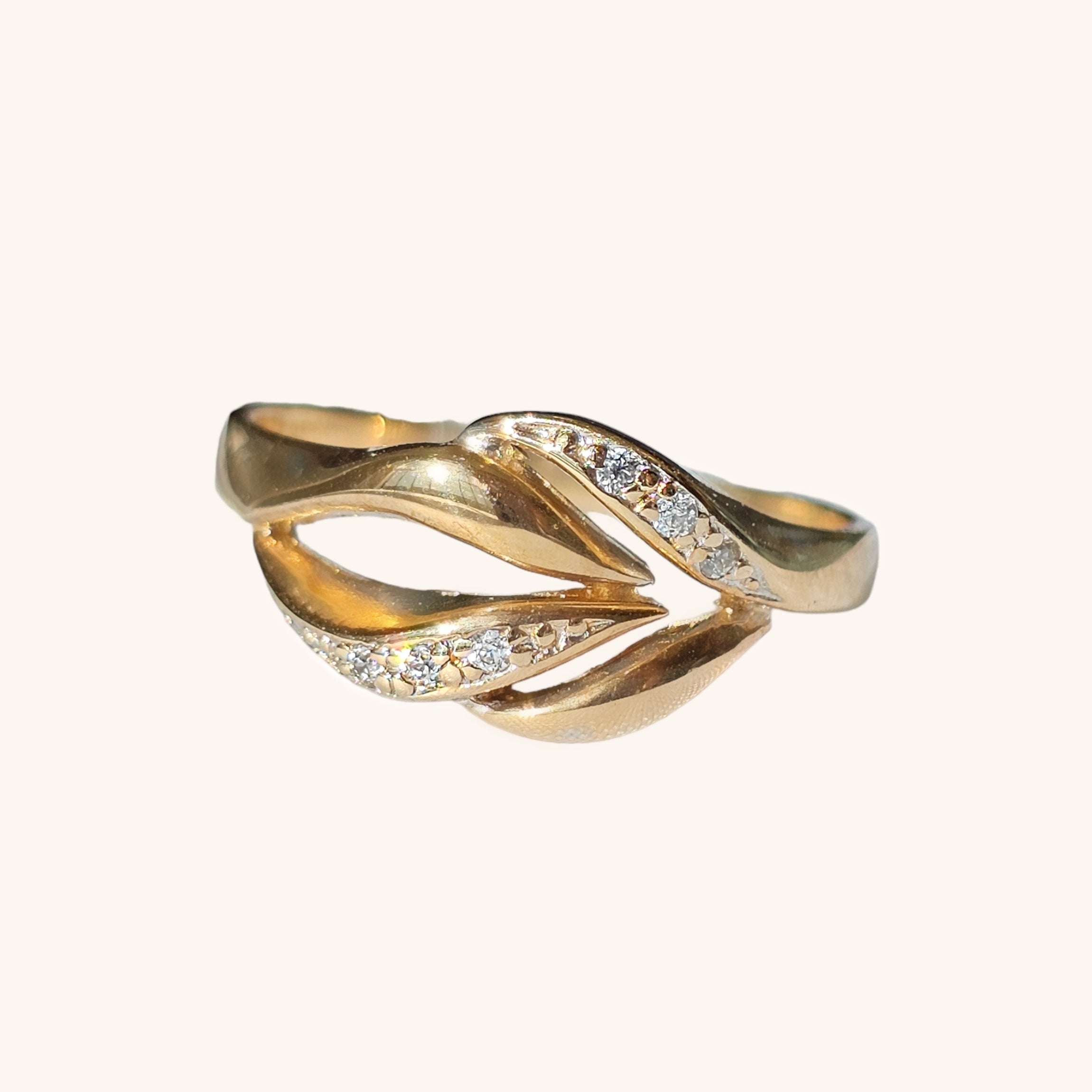 Interlocking Croissant Diamond Ring