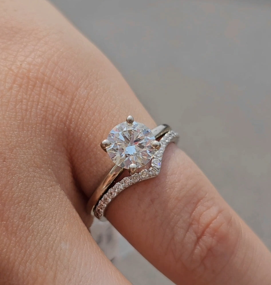 Classic Round Solitaire - Dearest Diamonds