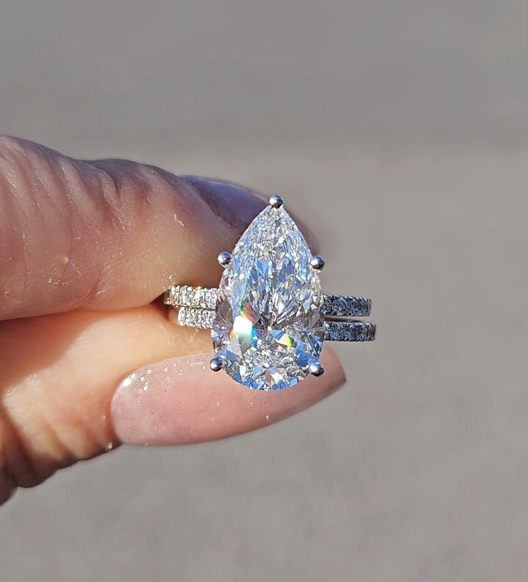 The Big Pear - Dearest Diamonds