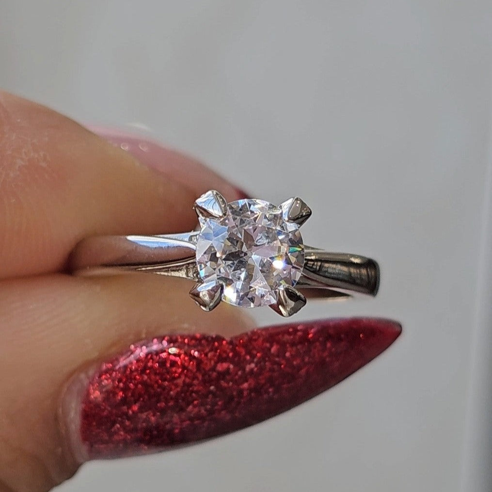 Remarkable Round Silver Ring - Dearest Diamonds