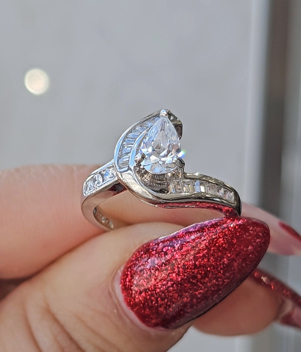 Elegant Pear Silver Ring