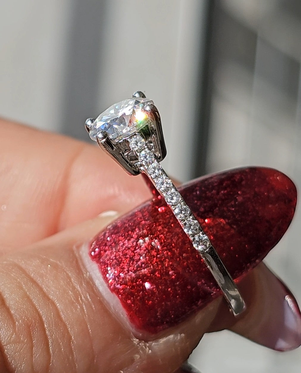 Sparkling Round - Dearest Diamonds