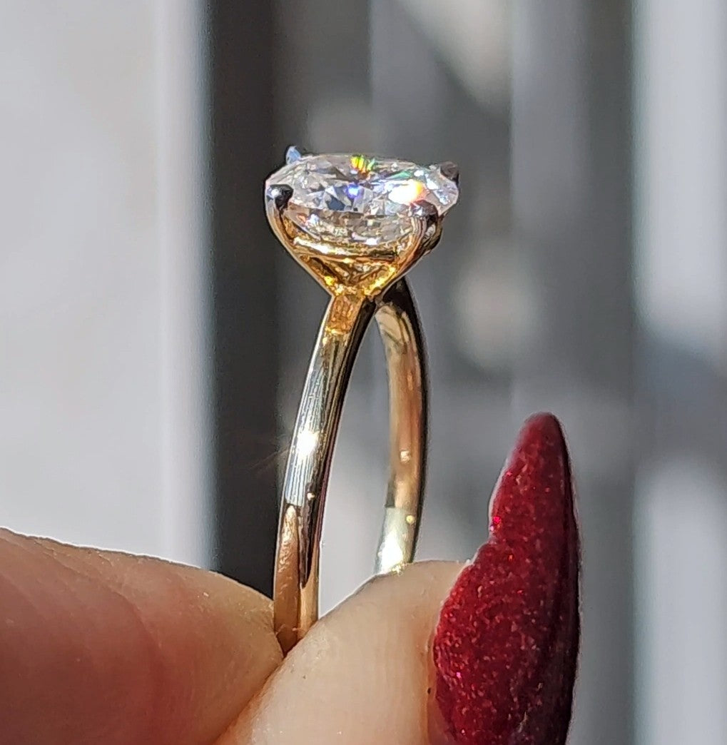 Classy Oval - Dearest Diamonds