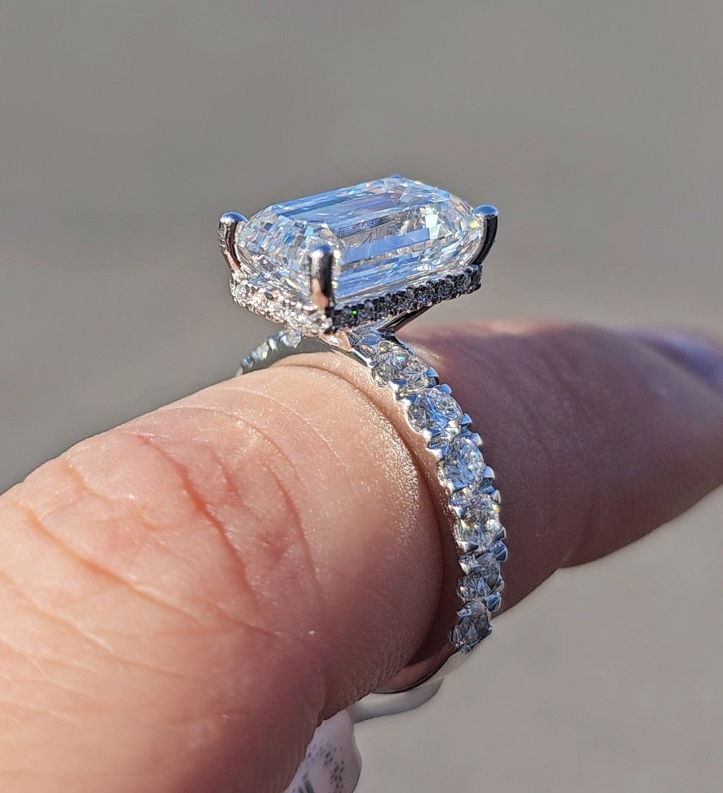 The Big Emerald - Dearest Diamonds