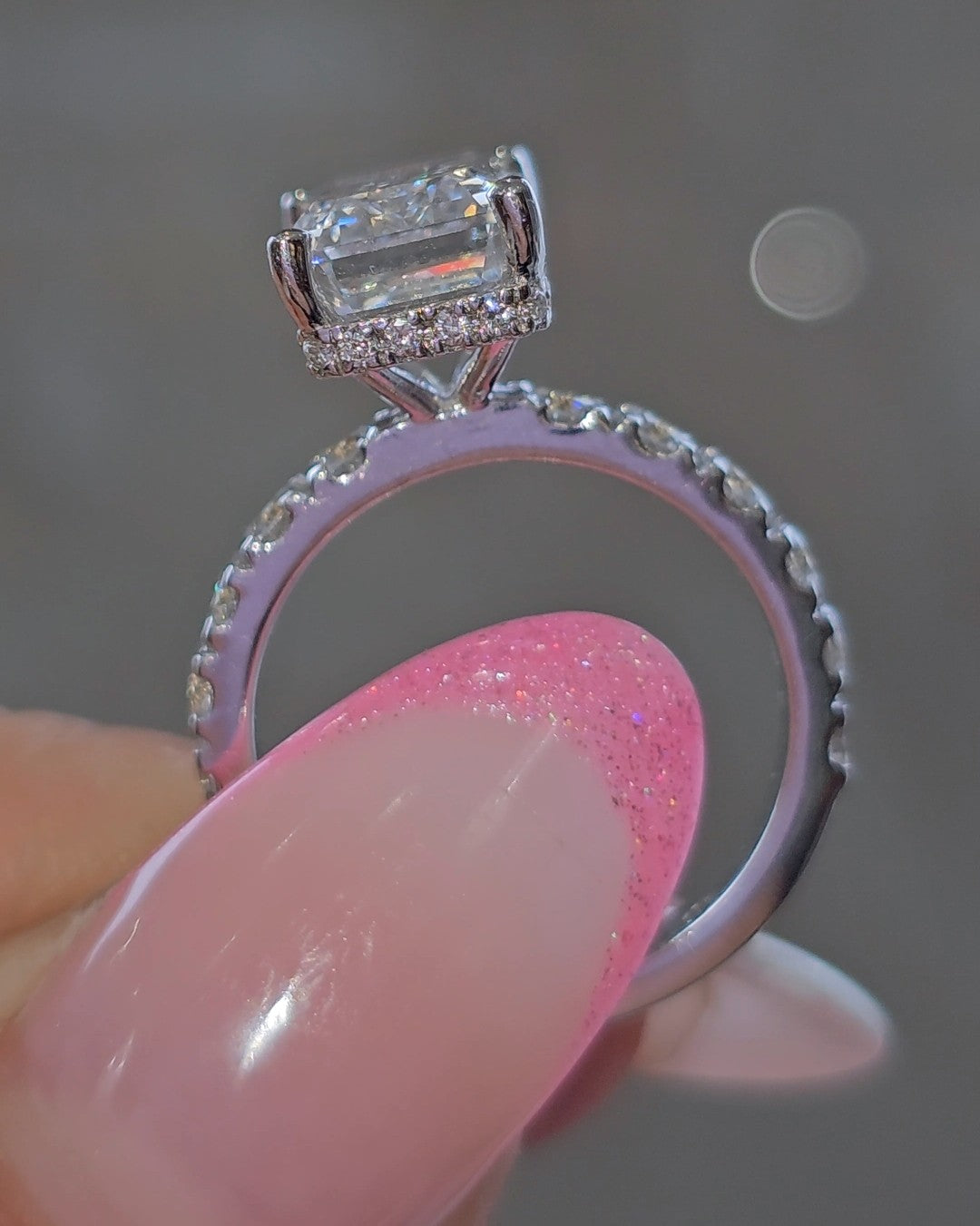 The Big Emerald - Dearest Diamonds