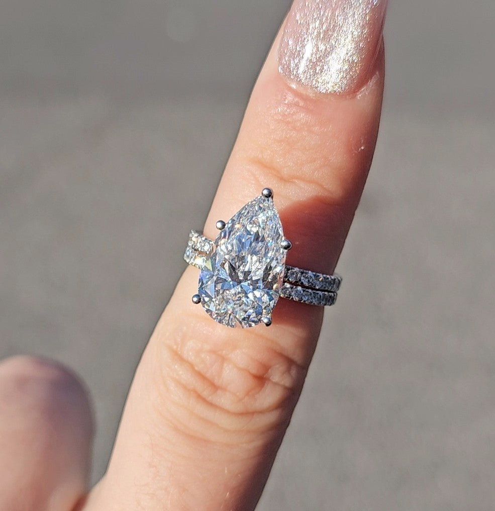 The Big Pear - Dearest Diamonds