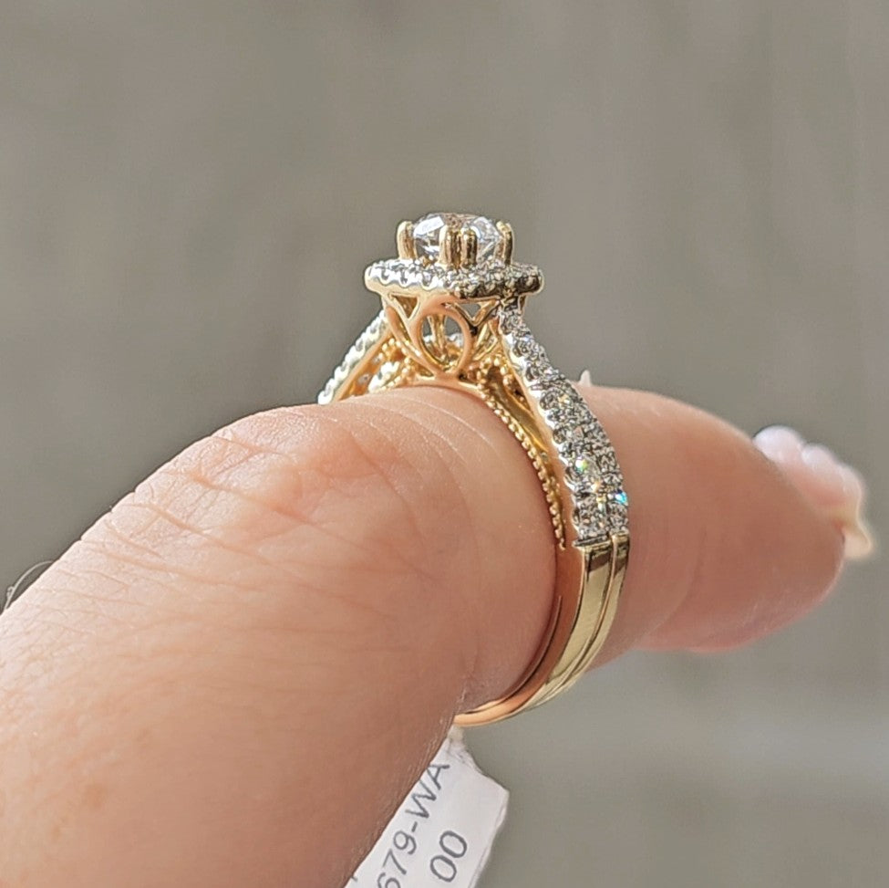 Round Natural Diamond Bridal Set with Halo - Dearest Diamonds