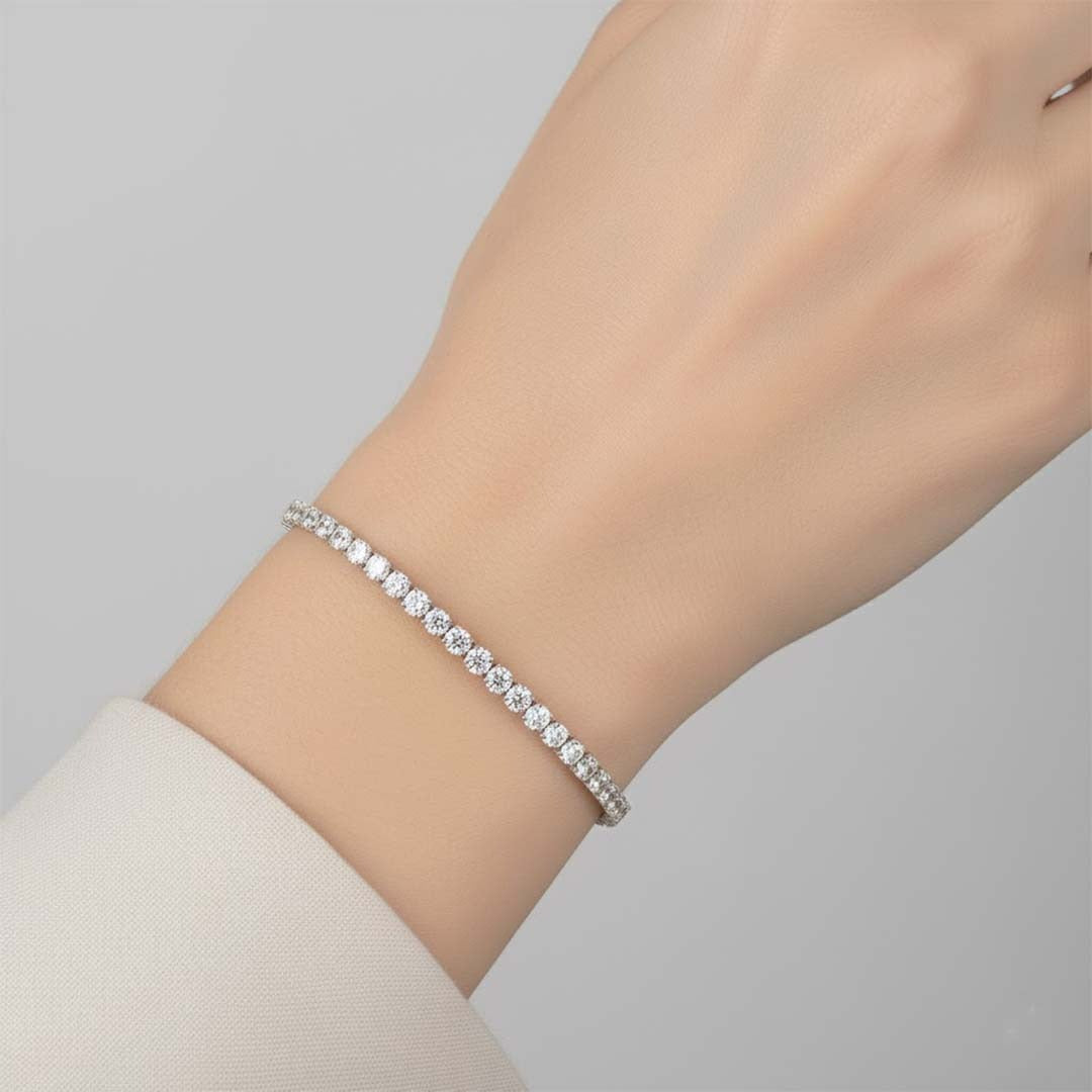 Tennis Bracelet with Cubic Zirconia in Sterling Silver